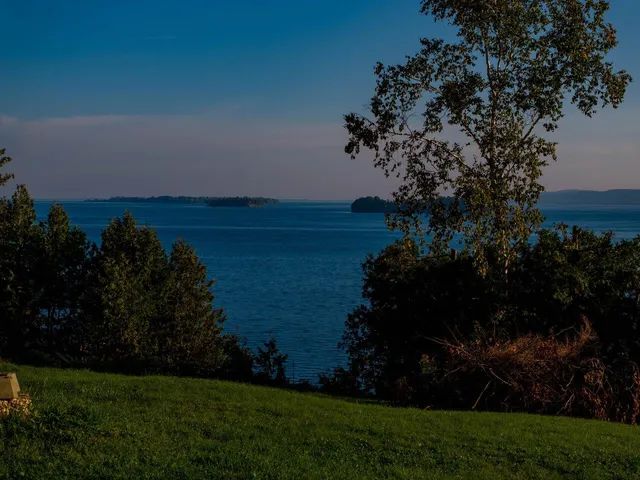 $725,000 | 38 Featherbed Lane, South Hero, VT 05486