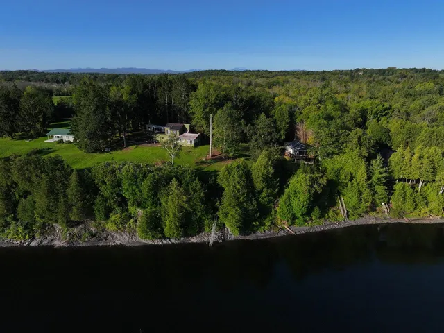 $725,000 | 38 Featherbed Lane, South Hero, VT 05486