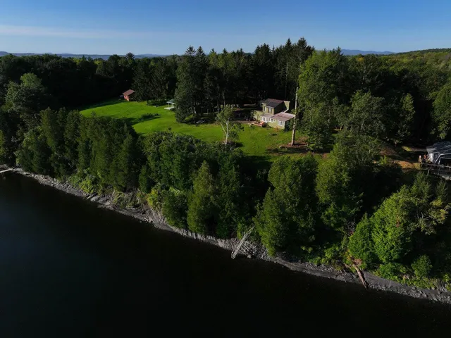 $725,000 | 38 Featherbed Lane, South Hero, VT 05486
