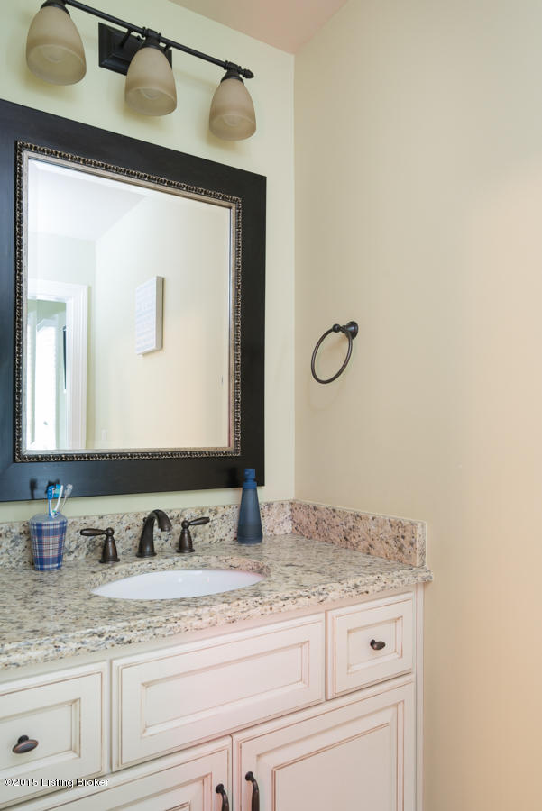 8600 Bates Road Louisville, KY 40228 - Photo 39 of 67 8600 Bates MLS-38