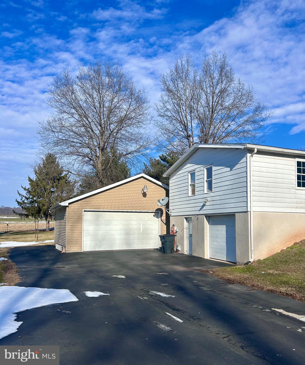 1002 Creek Road Manheim, PA 17545 - Photo 4 of 18