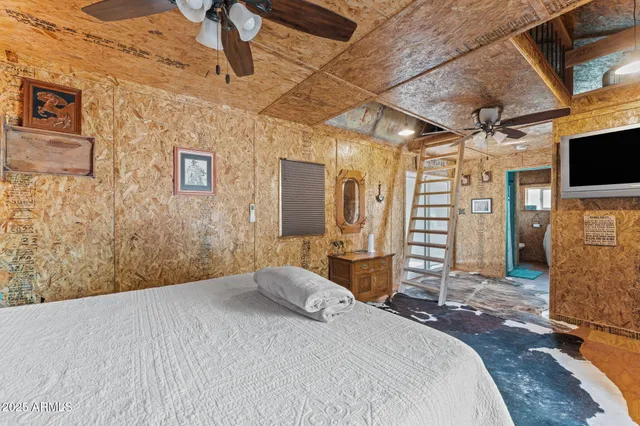 $892,500 | 46817 Highway 60, Morristown, AZ 85342