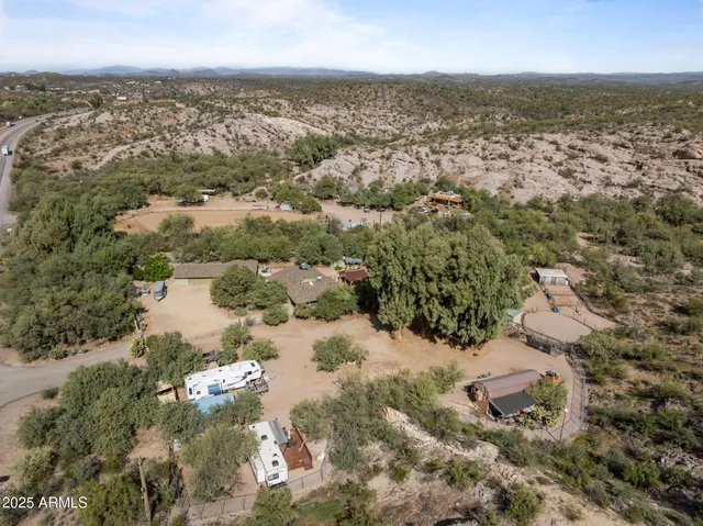 $892,500 | 46817 Highway 60, Morristown, AZ 85342