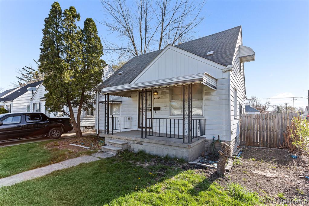 8600 Fielding Street Detroit, MI 48228 - Photo 1 of 24