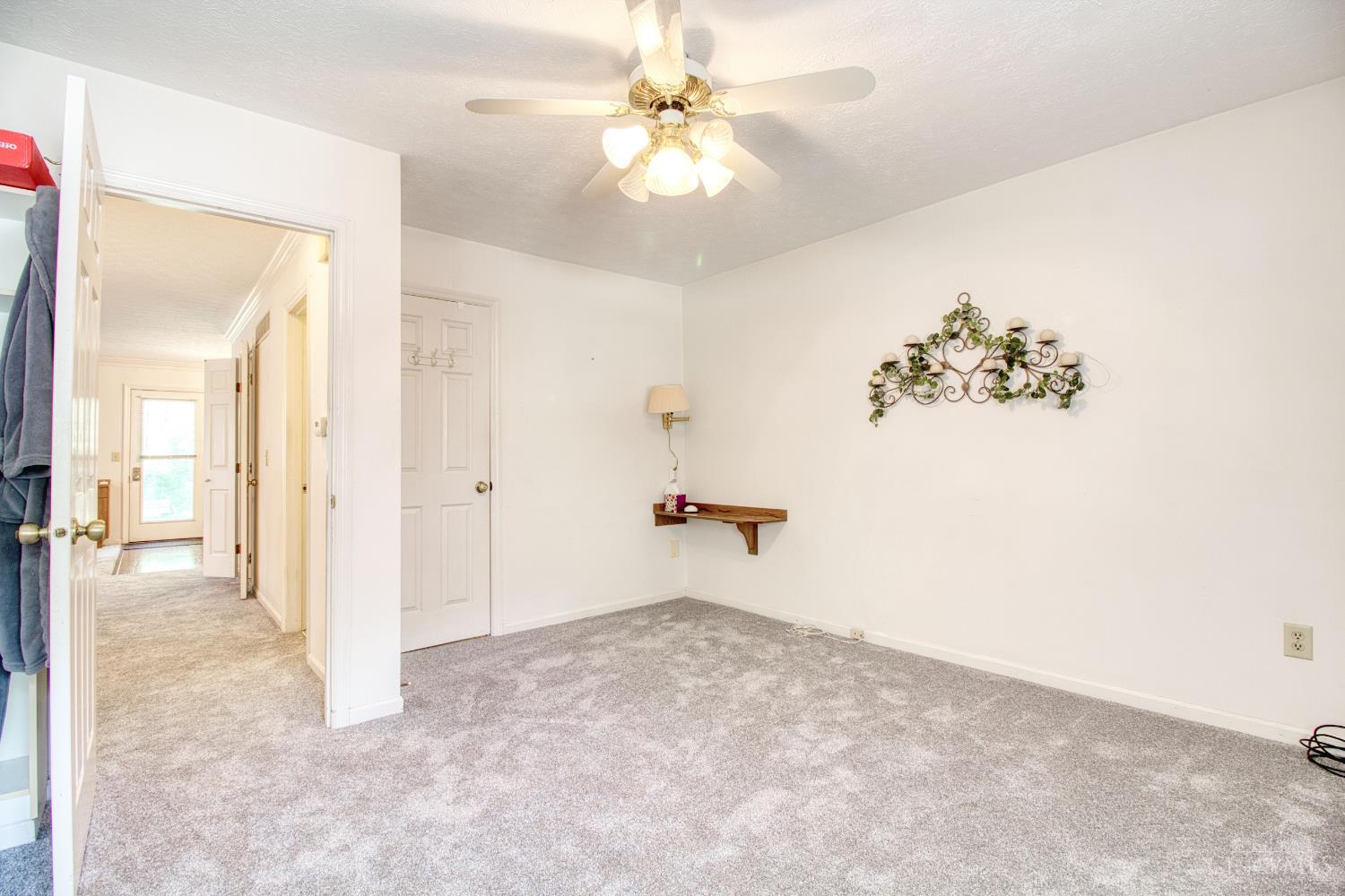 6355 Corbly Road, Unit 7 Cincinnati, OH 45230 - Photo 17 of 34