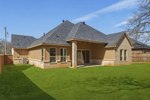 $540,000 | 707 Ross Trail, Arlington, TX 76012