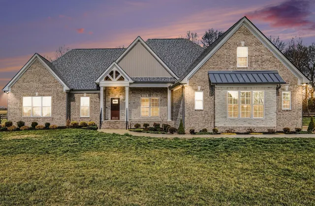 $899,900 | 8001 Traditions Lane, Columbia, TN 38401