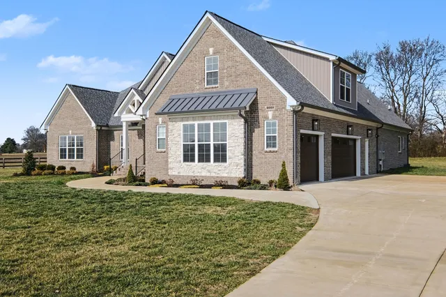 $899,900 | 8001 Traditions Lane, Columbia, TN 38401