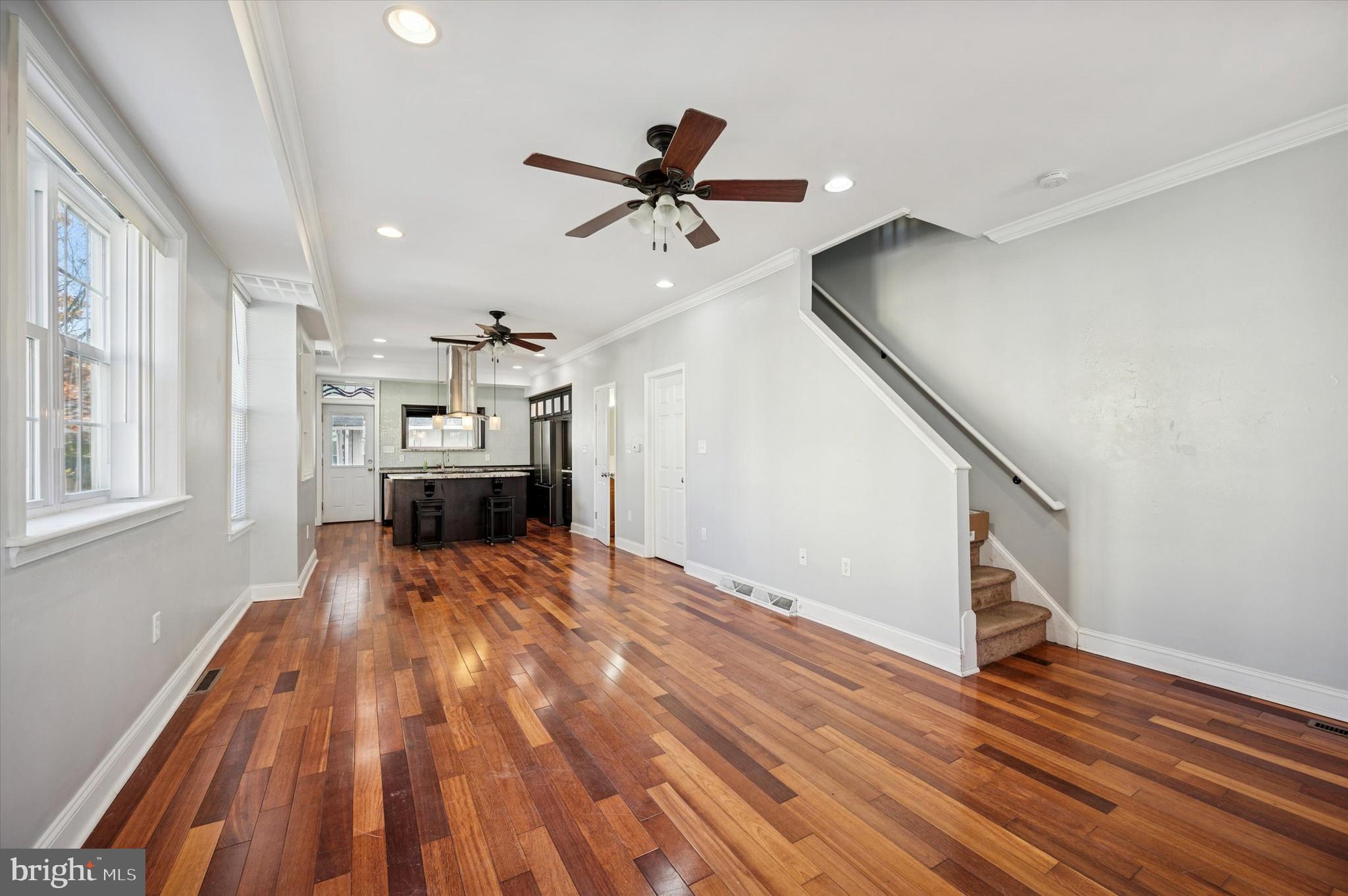 389 Conarroe Street Philadelphia, PA 19128 - Photo 3 of 15