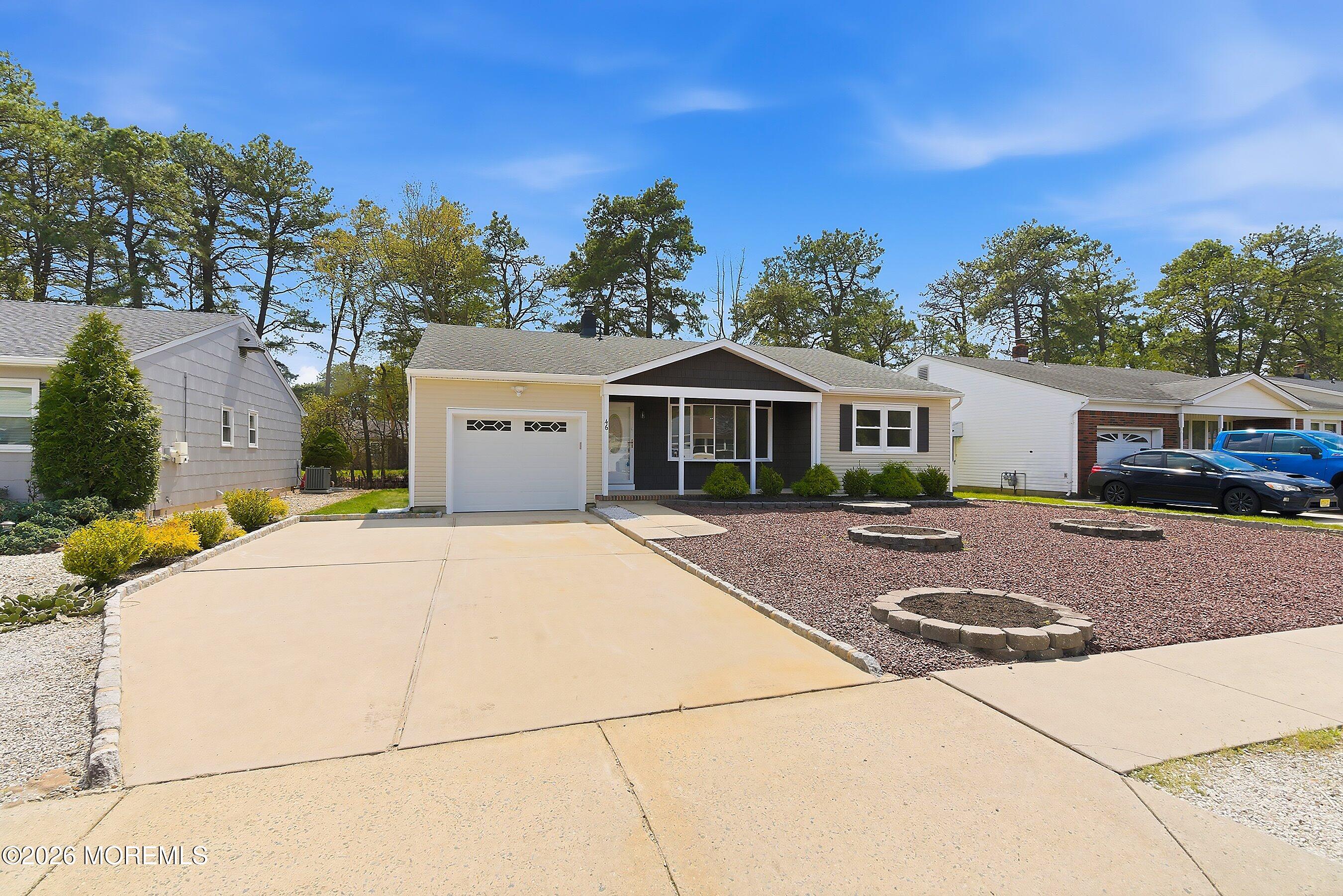 46 Auburn Road Toms River, NJ 08757 - Photo 2 of 39 02-Front Left
