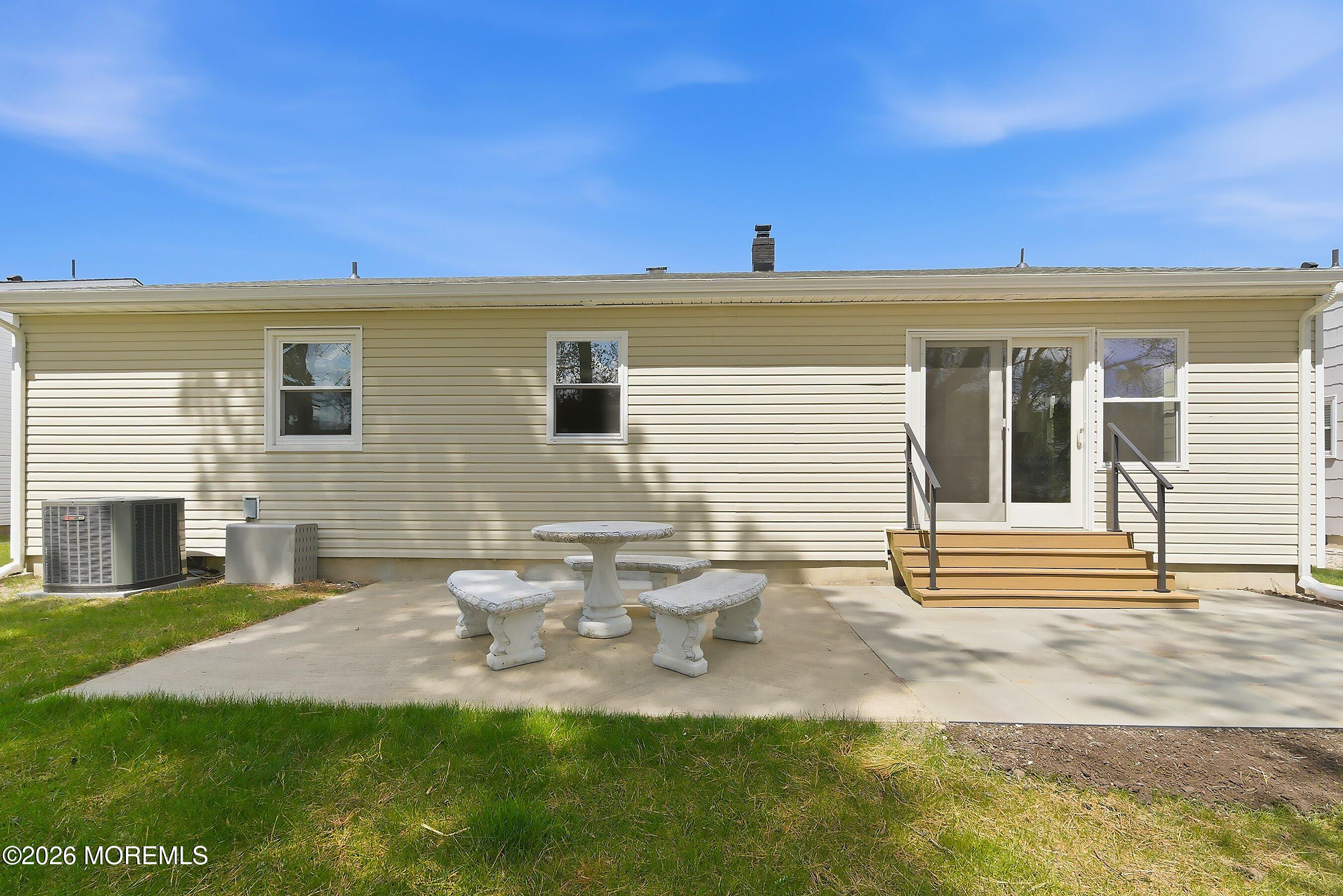 46 Auburn Road Toms River, NJ 08757 - Photo 25 of 39 25-Rear