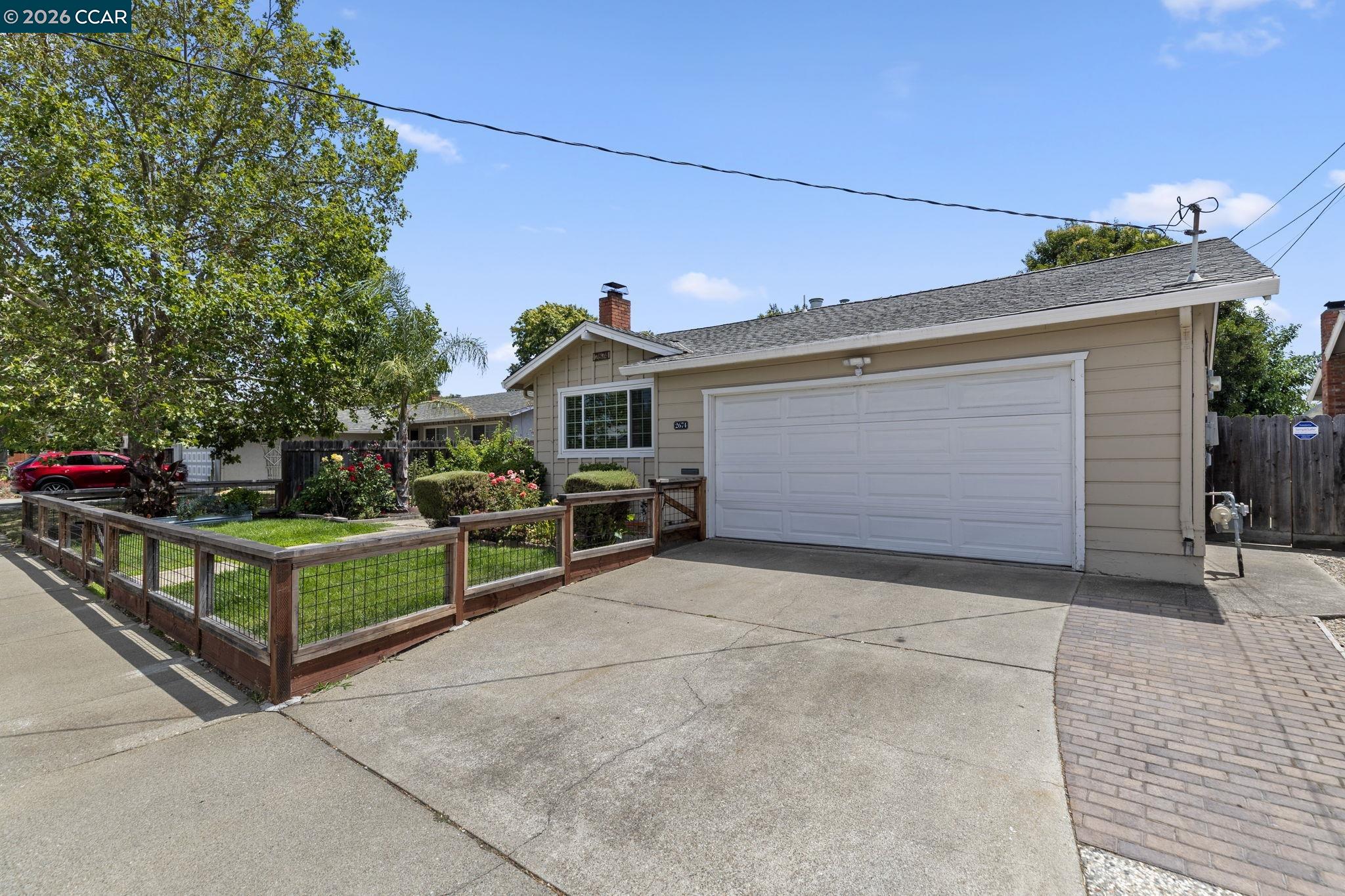 2674 East Olivera Road Concord, CA 94519 - Photo 3 of 44
