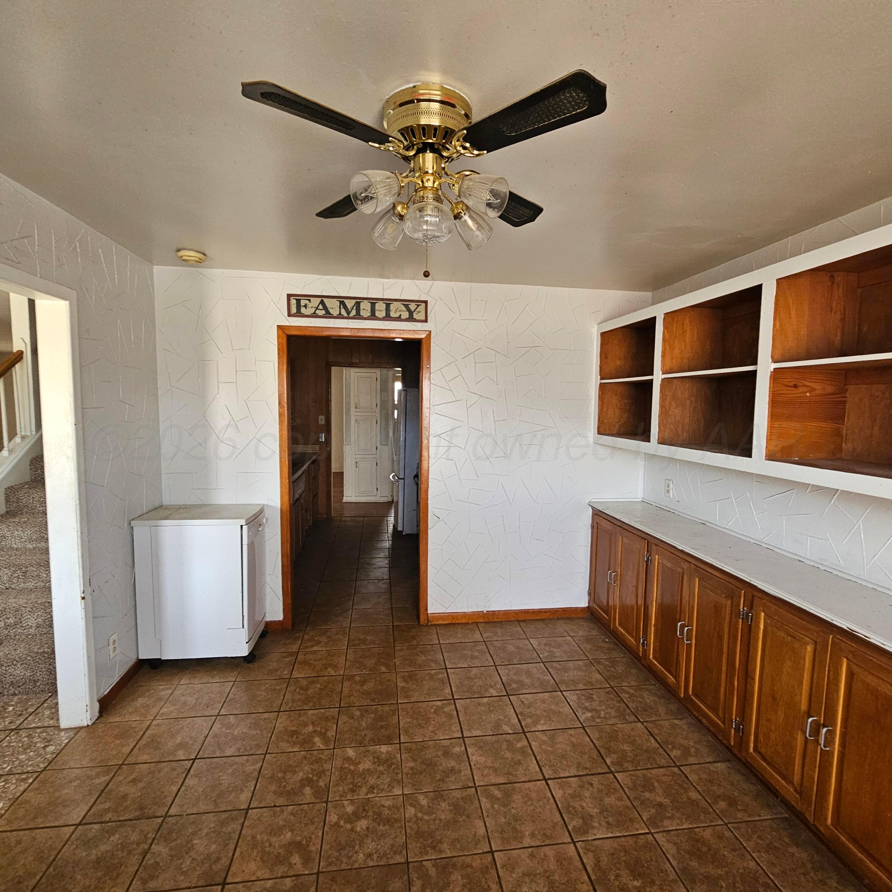 116 Bailey Avenue Dumas, TX 79029 - Photo 6 of 29 20260225_122551