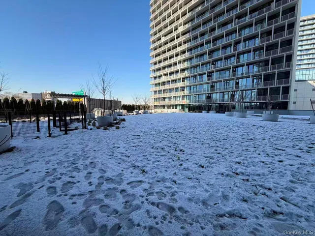 a view of building with outdoor space