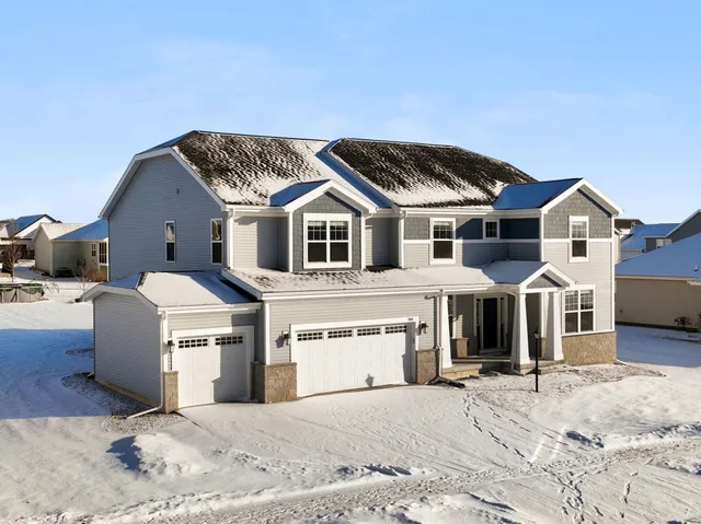 $925,000 | 908 Yorktown Road, DeForest, WI 53532