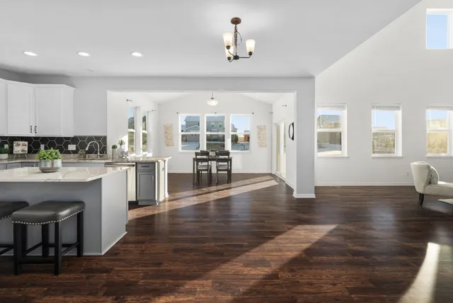 $925,000 | 908 Yorktown Road, DeForest, WI 53532