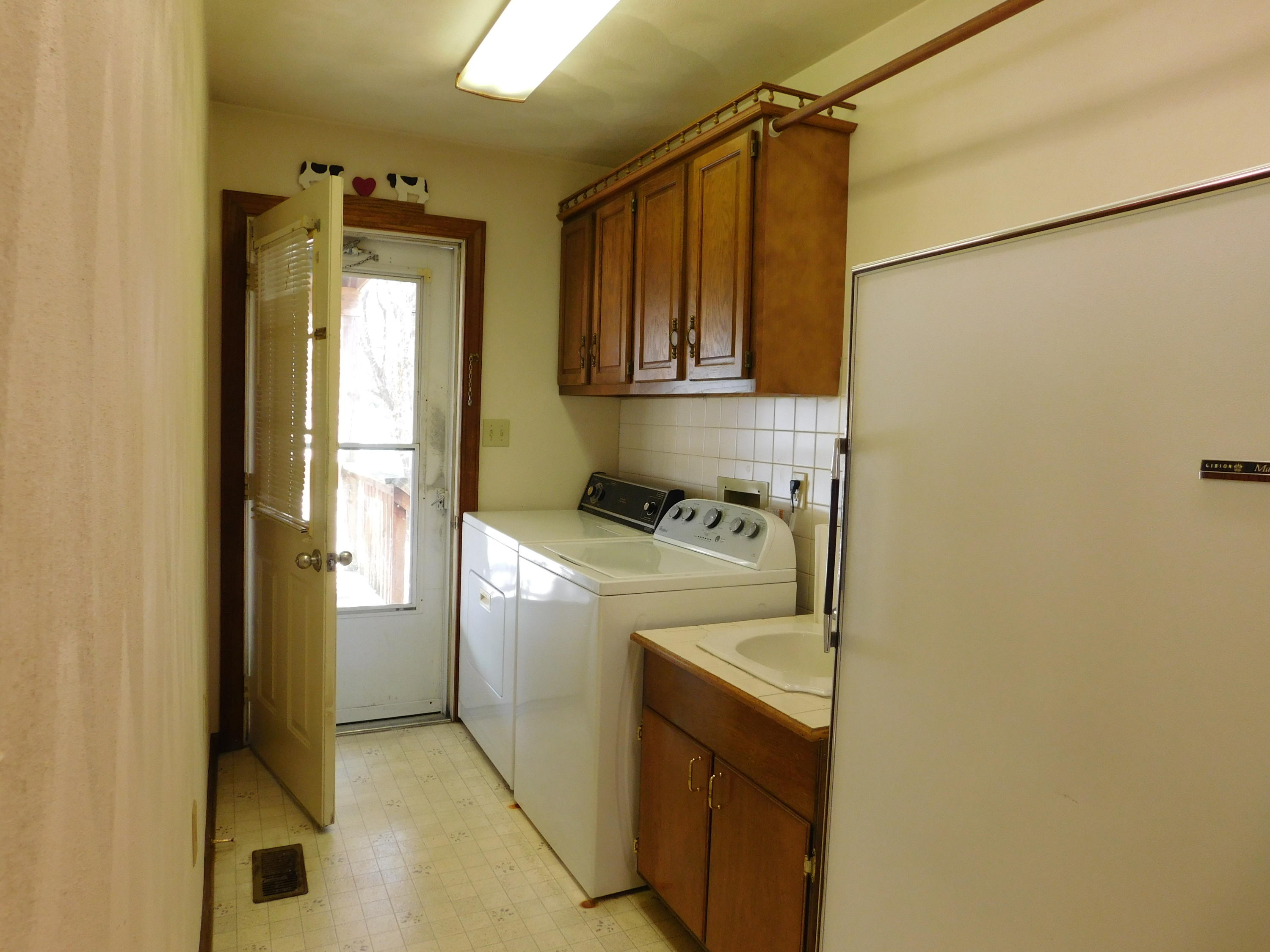338 Wesley Road Daleville, VA 24083 - Photo 30 of 63 Laundry