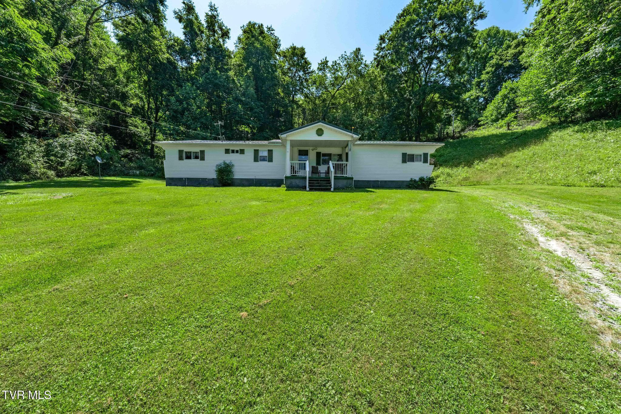200 Old Church Loop Road Butler, TN 37640 - Photo 2 of 45 200 Old Church Loop Road (3 of 46)