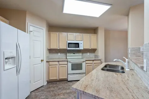 $325,000 | 7704 Plateau Cove, Lago Vista, TX 78645