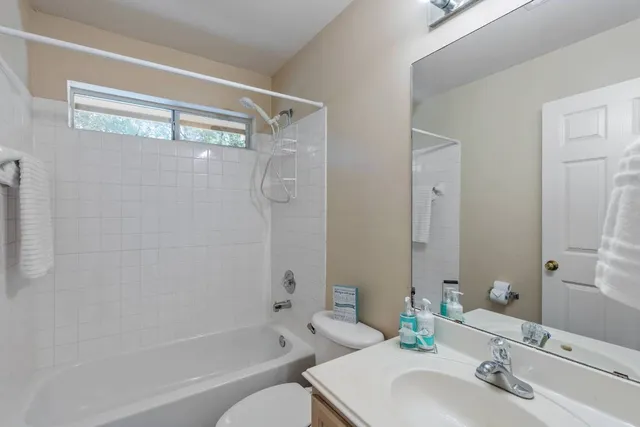 $325,000 | 7704 Plateau Cove, Lago Vista, TX 78645