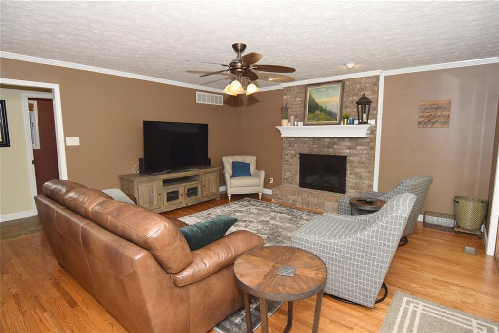 8661 Promontory Road Indianapolis, IN 46236 - Photo 17 of 45 Gallery Image 17