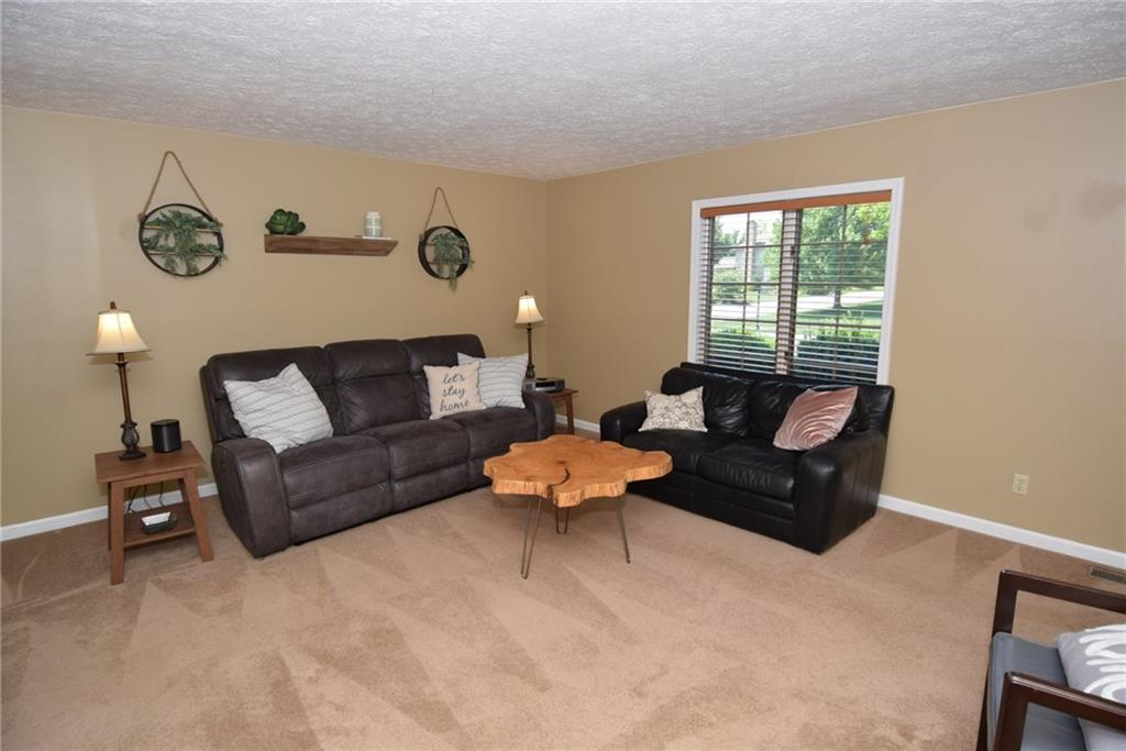 8661 Promontory Road Indianapolis, IN 46236 - Photo 7 of 45 Gallery Image 7