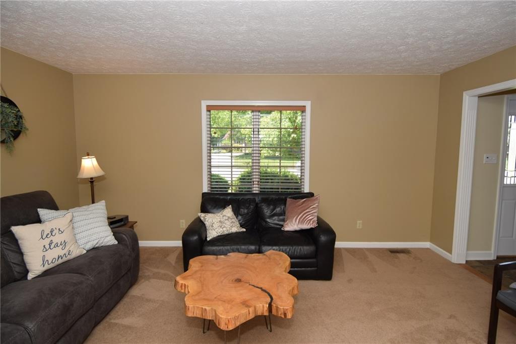 8661 Promontory Road Indianapolis, IN 46236 - Photo 8 of 45 Gallery Image 8