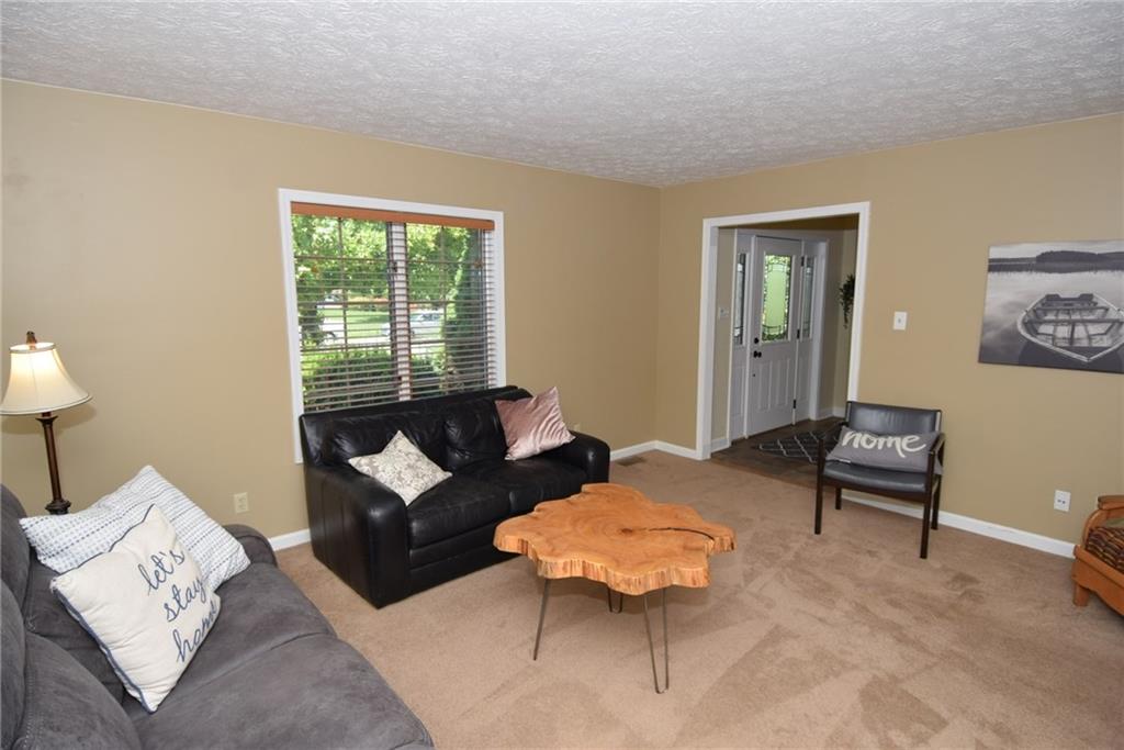 8661 Promontory Road Indianapolis, IN 46236 - Photo 9 of 45 Gallery Image 9