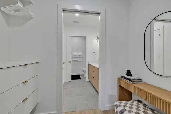 $5,995 | 635 7th Avenue South, Unit 405, Nashville, TN 37203