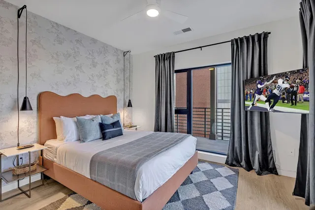 $5,995 | 635 7th Avenue South, Unit 405, Nashville, TN 37203