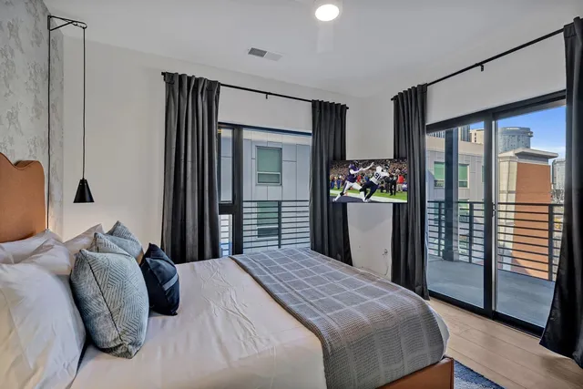 $5,995 | 635 7th Avenue South, Unit 405, Nashville, TN 37203