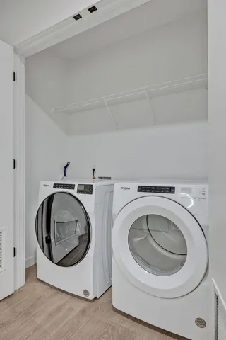 $5,995 | 635 7th Avenue South, Unit 405, Nashville, TN 37203