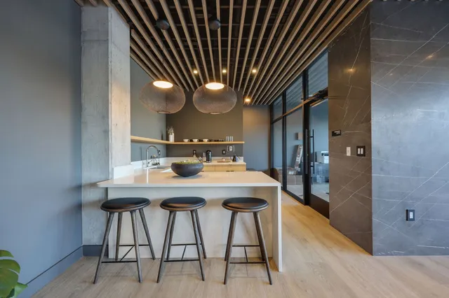 $5,995 | 635 7th Avenue South, Unit 405, Nashville, TN 37203