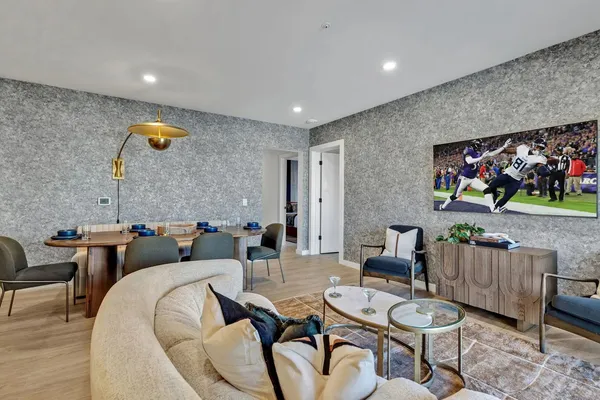 $5,995 | 635 7th Avenue South, Unit 405, Nashville, TN 37203