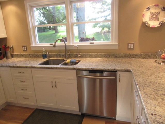 69419 Saxon Drive Romeo, MI 48065 - Photo 14 of 44 31330621-13.JPG