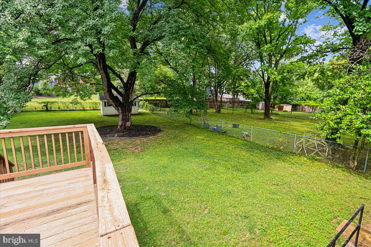9817 Cherry Tree Lane Silver Spring, MD 20901 - Photo 23 of 73