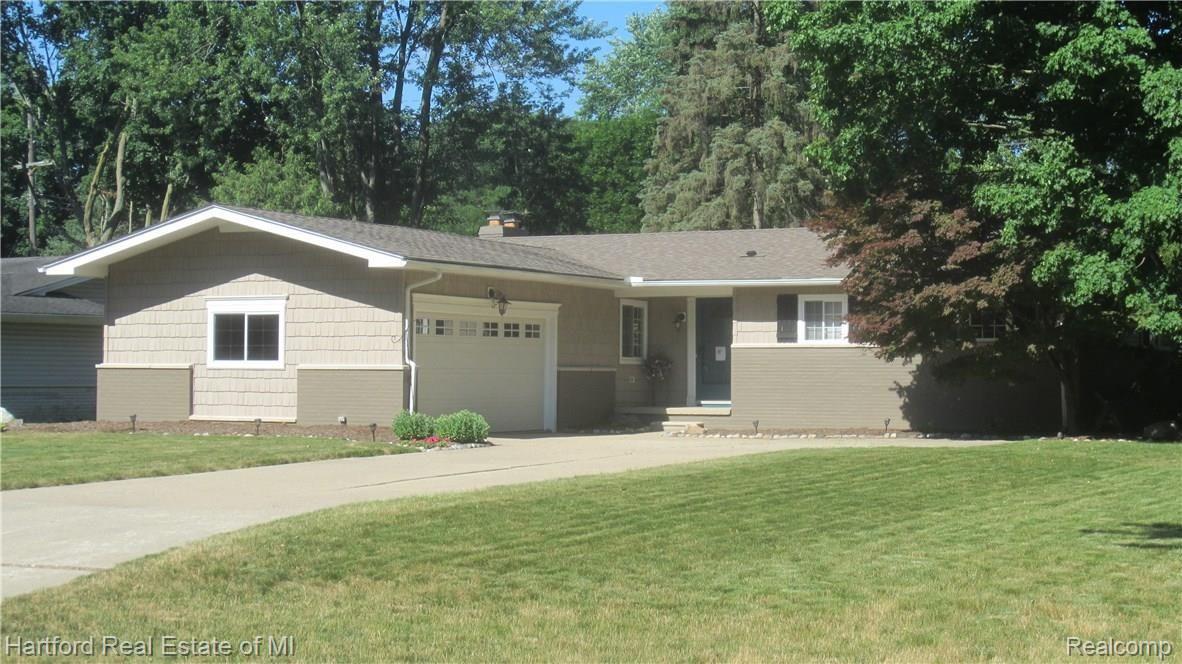 23655 Gill Road Farmington, MI 48335 - Photo 1 of 35 IMG_5342.JPG
