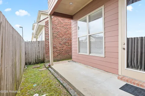 $210,000 | 132 Laguna Lane, Lafayette, LA 70508