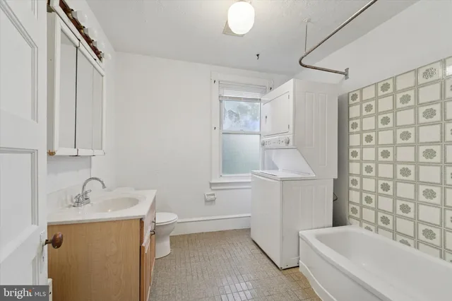 $465,000 | 501 West Moreland Road, Willow Grove, PA 19090