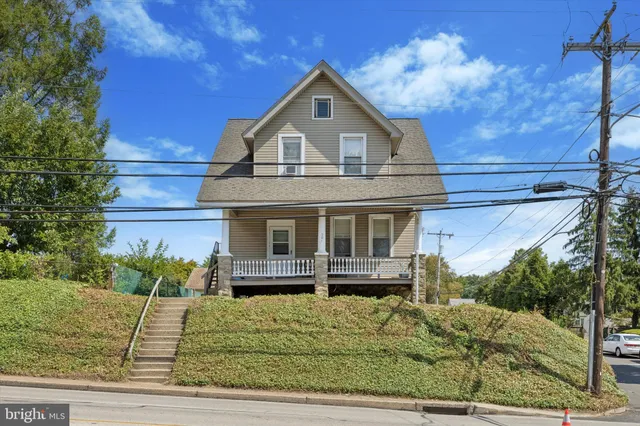 $465,000 | 501 West Moreland Road, Willow Grove, PA 19090