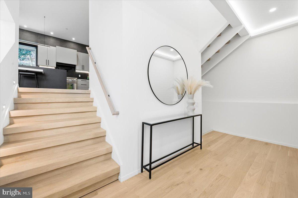 7502 Nevis Road Bethesda, MD 20817 - Photo 8 of 79 FOYER