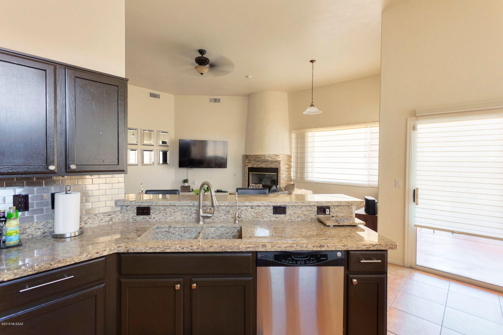 312 Via Bella Donna Rio Rico, AZ 85648 - Photo 7 of 23