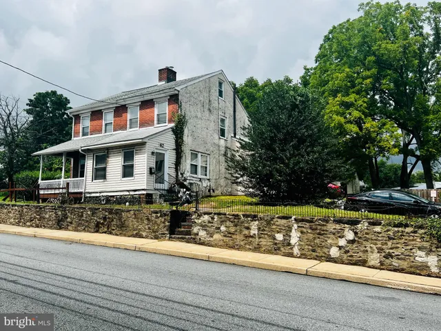 $150,000 | 62 Upland Avenue, Brookhaven, PA 19015