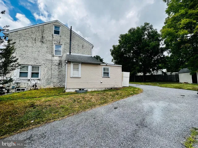 $150,000 | 62 Upland Avenue, Brookhaven, PA 19015