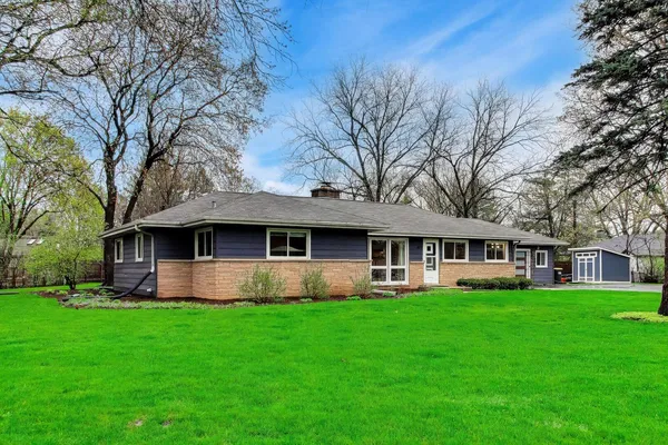 $600,000 | 202 Grove Place, Prospect Heights, IL 60070
