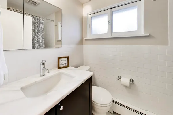 $600,000 | 202 Grove Place, Prospect Heights, IL 60070