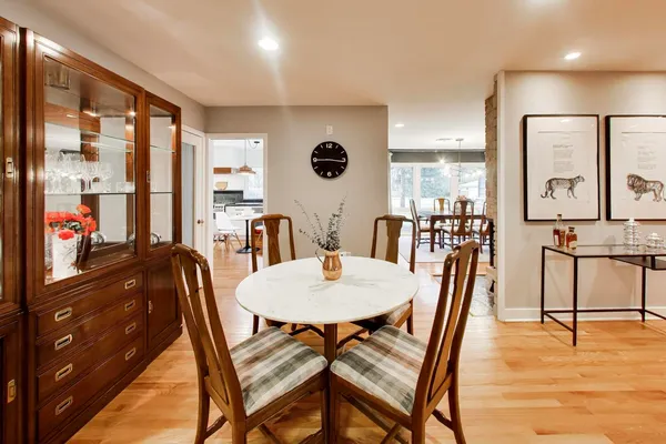 $600,000 | 202 Grove Place, Prospect Heights, IL 60070