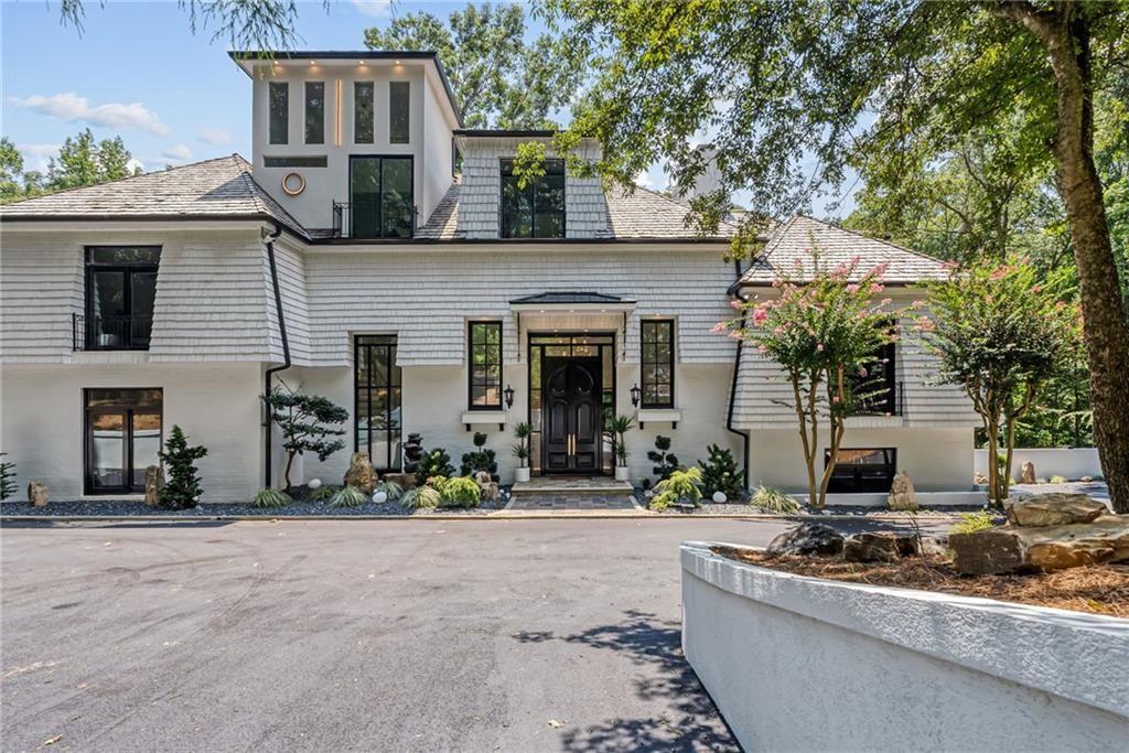 3946 Paces Ferry Road Northwest, Unit 3946 Atlanta, GA 30327 - Photo 3 of 57 Gallery Image 3