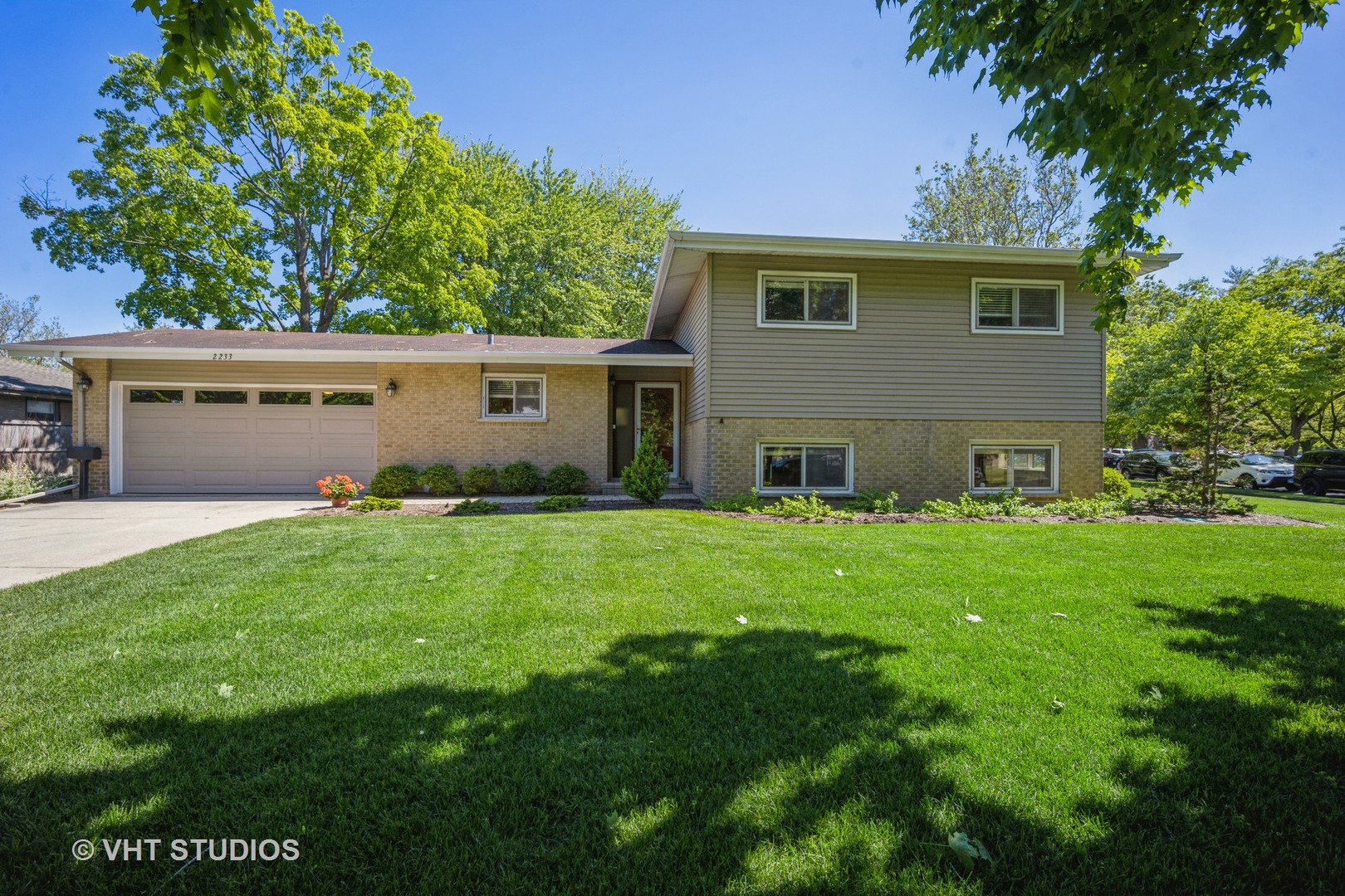 2233 Walnut Street Park Ridge, IL 60068 - Photo 3 of 14