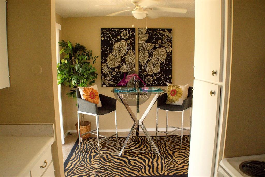 2800 Sayles Boulevard, Unit 19B Abilene, TX 79605 - Photo 5 of 12 a view of a entryway with furniture and livingroom